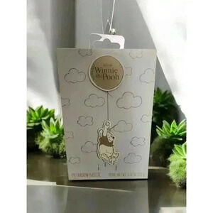 DISNEY Taste Beauty Winnie The Pooh 🍯 12 Color Eyeshadow Palette W/ Mirror NEW!